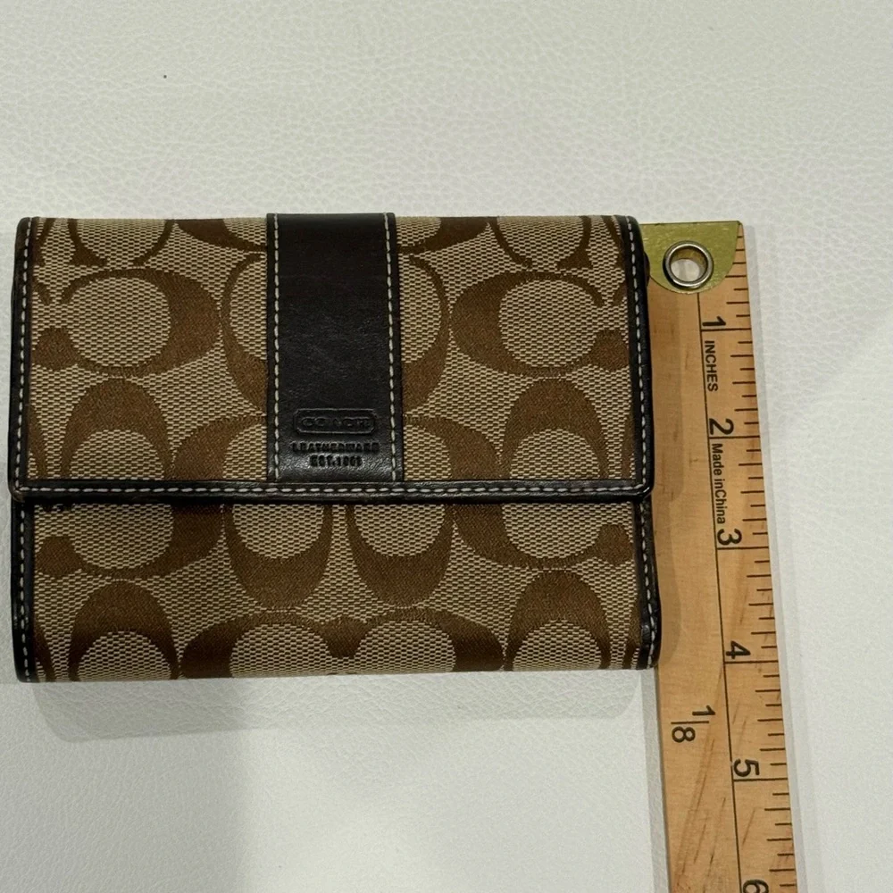 Vintage Coach Trifold Leather Zip Wallet in Signature Canvas Khaki Coach